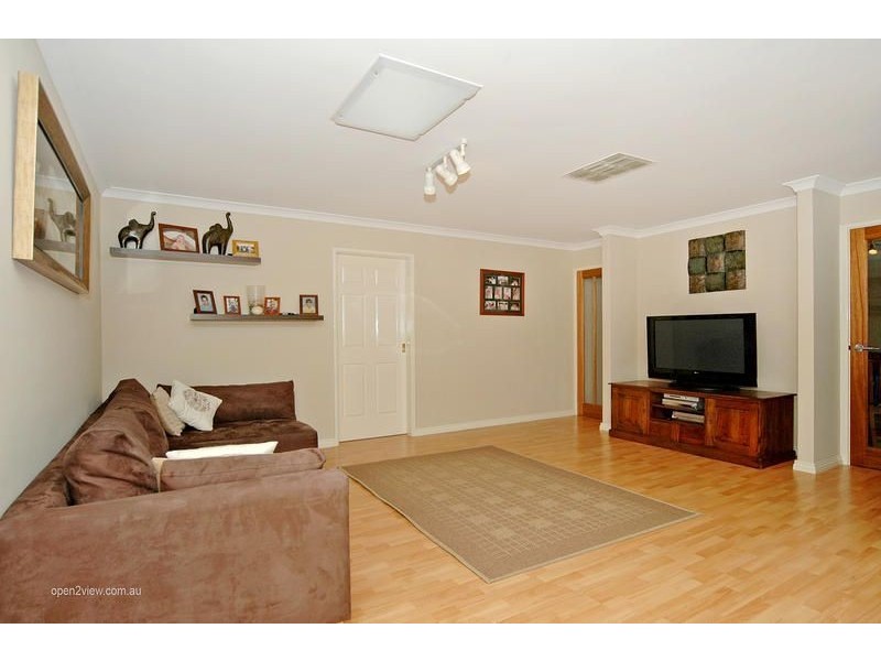 40 Derwent Meander, Joondalup WA 6027