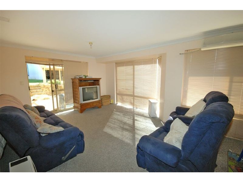 10 Whiston Crescent,, Clarkson WA 6030