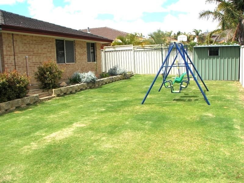 11 Santa Monica Parade, Iluka WA 6028