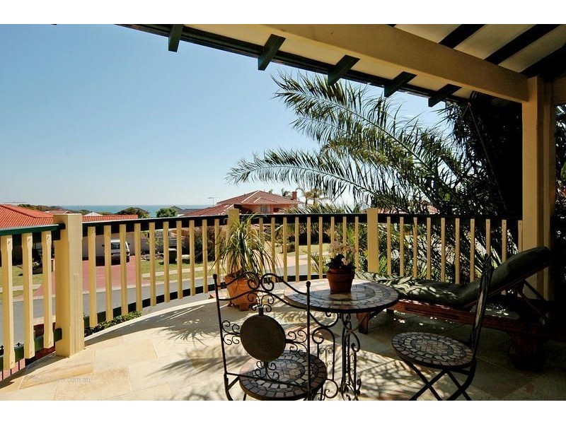 49 Diamond Drive, Ocean Reef WA 6027