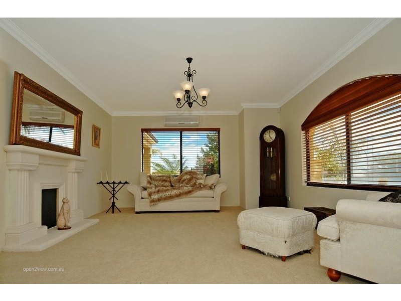 2 Montebello Avenue, Heathridge WA 6027