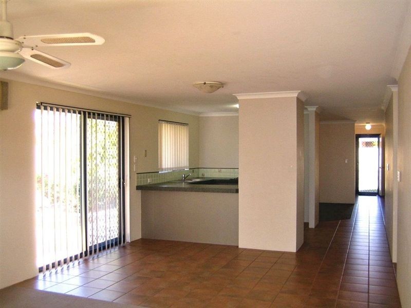 2 Ayr Way, Mindarie WA 6030