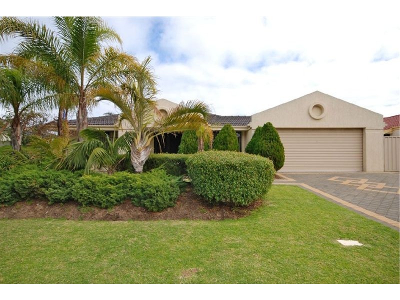 5 Keatons Lane, Iluka WA 6028