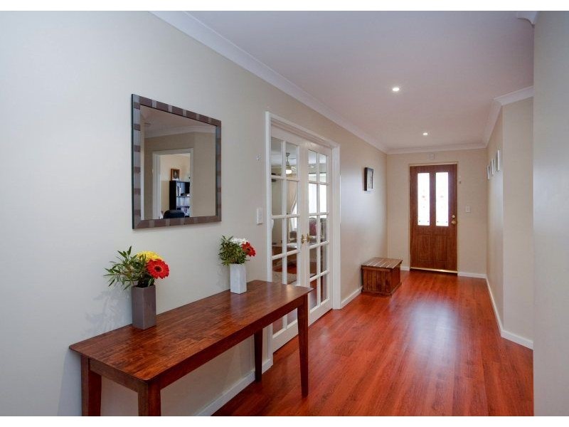 2 Culloch Way, Kinross WA 6028