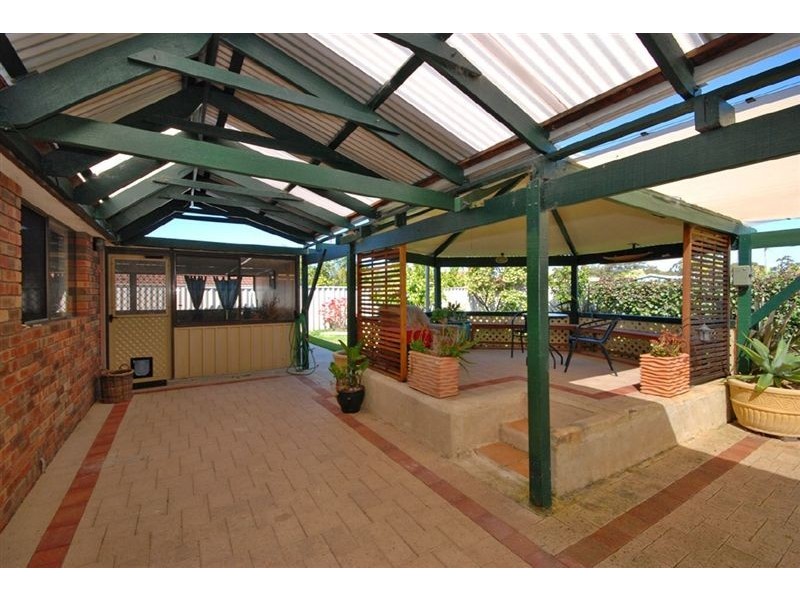 3 Lina Close, Craigie WA 6025