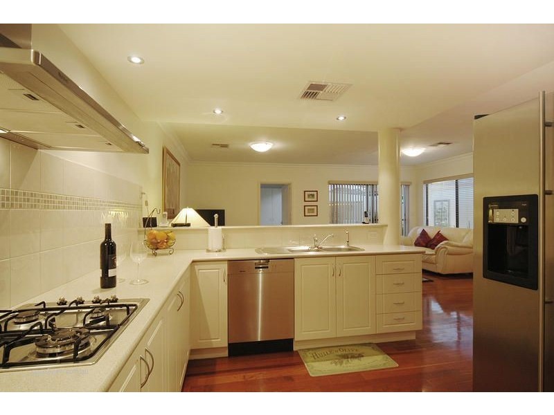 1 Shelduck Crescent, Joondalup WA 6027