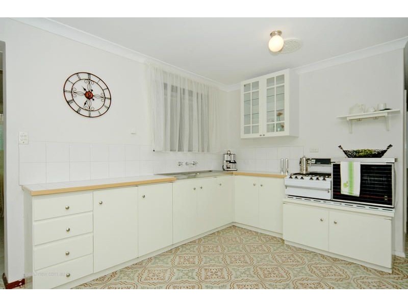 1 Grevillea Place, Heathridge WA 6027