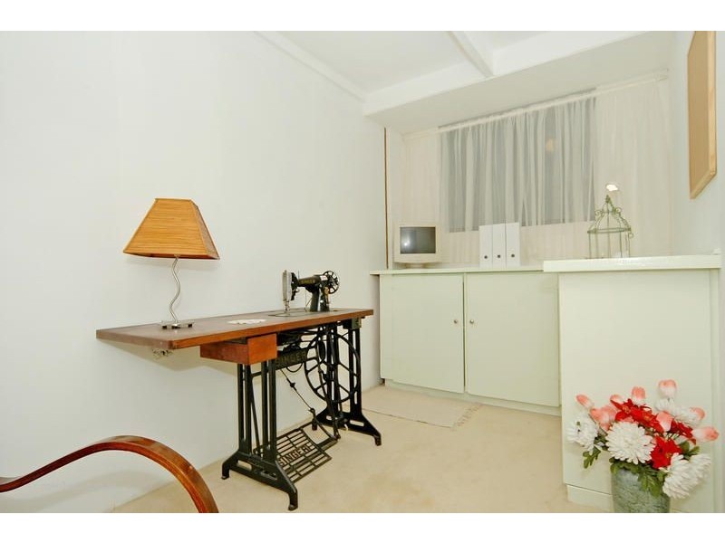 1 Grevillea Place, Heathridge WA 6027