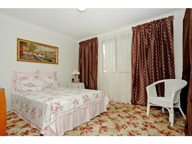 1 Grevillea Place, Heathridge WA 6027