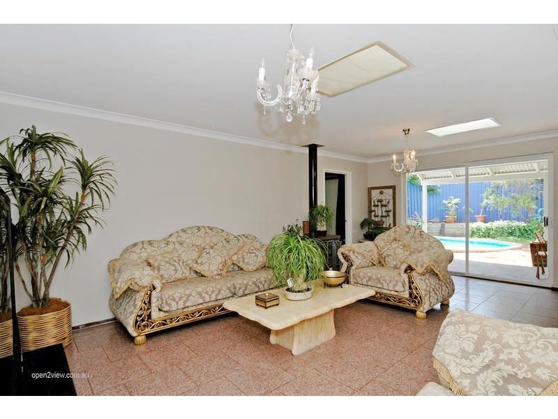 9 Lowes Way, Padbury WA 6025