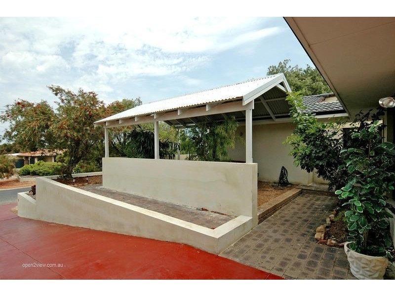 9 Lowes Way, Padbury WA 6025