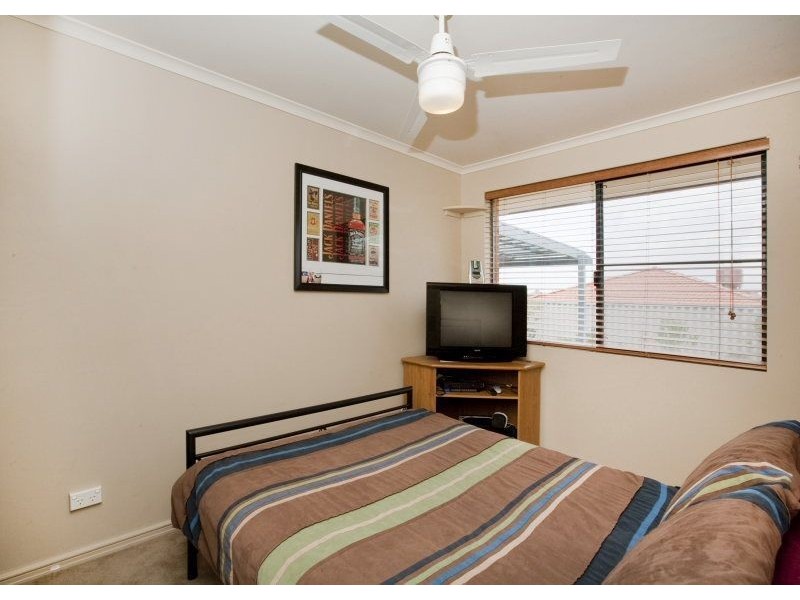 135 Roxburgh Circle, Kinross WA 6028