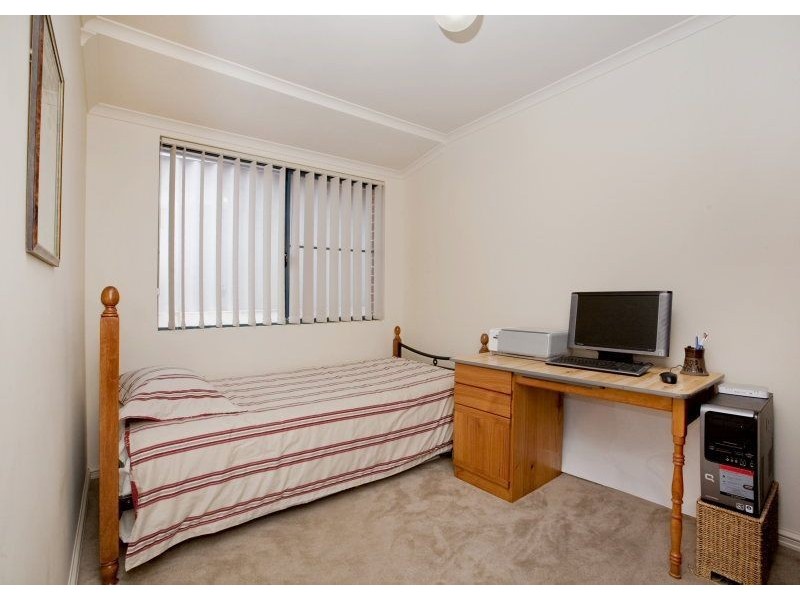 135 Roxburgh Circle, Kinross WA 6028