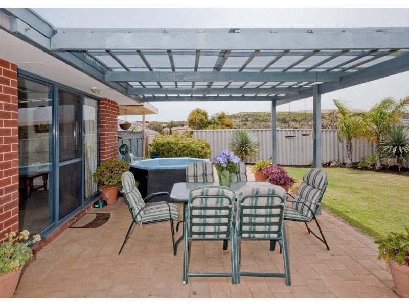 135 Roxburgh Circle, Kinross WA 6028