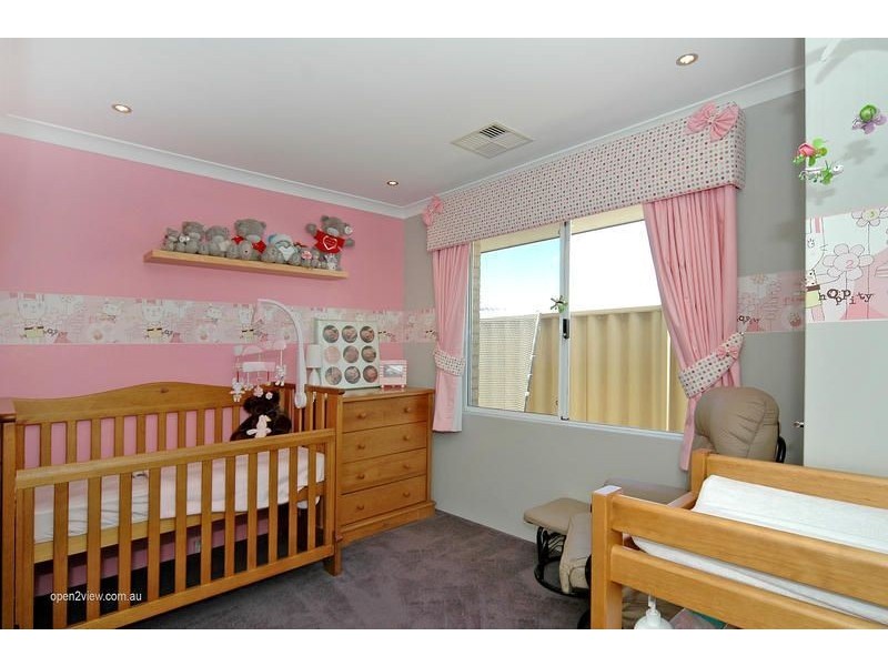 11 Cabanel Brace, Tapping WA 6065