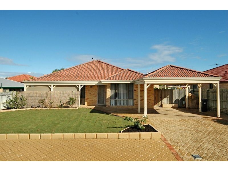 50 Lithgow Drive, Clarkson WA 6030