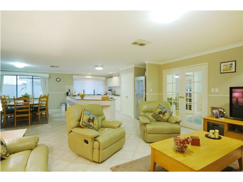 72 Carlton Turn, Currambine WA 6028