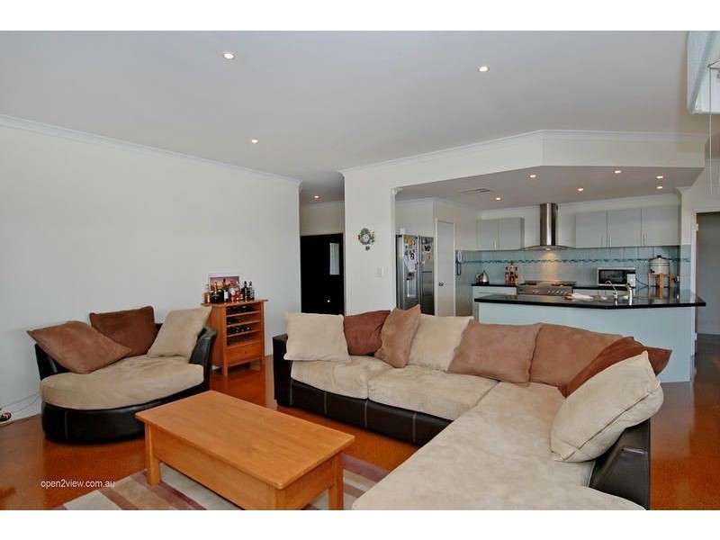 32 Beachside Parade, Yanchep WA 6035