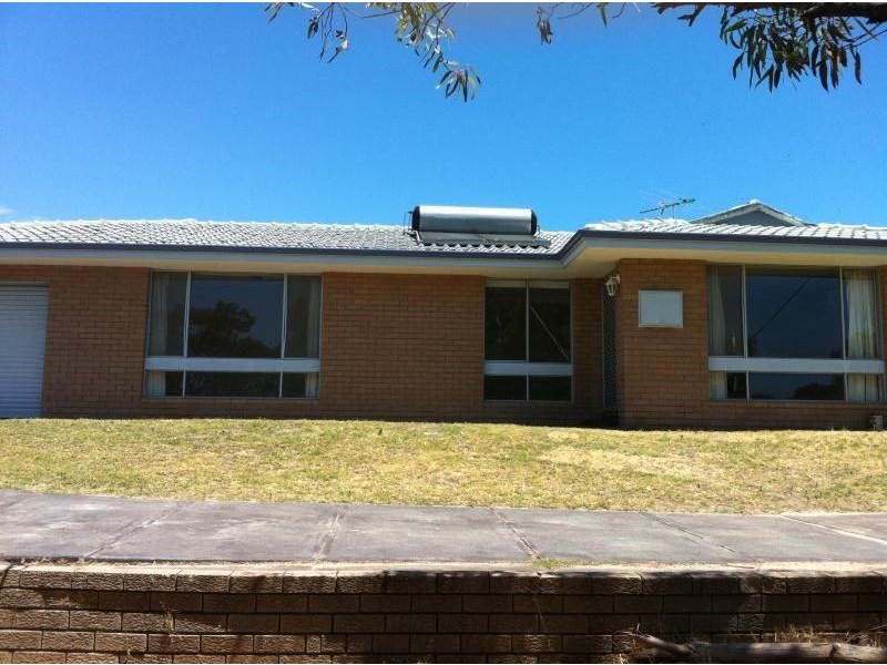 8 Spiers Road, Quinns Rocks WA 6030