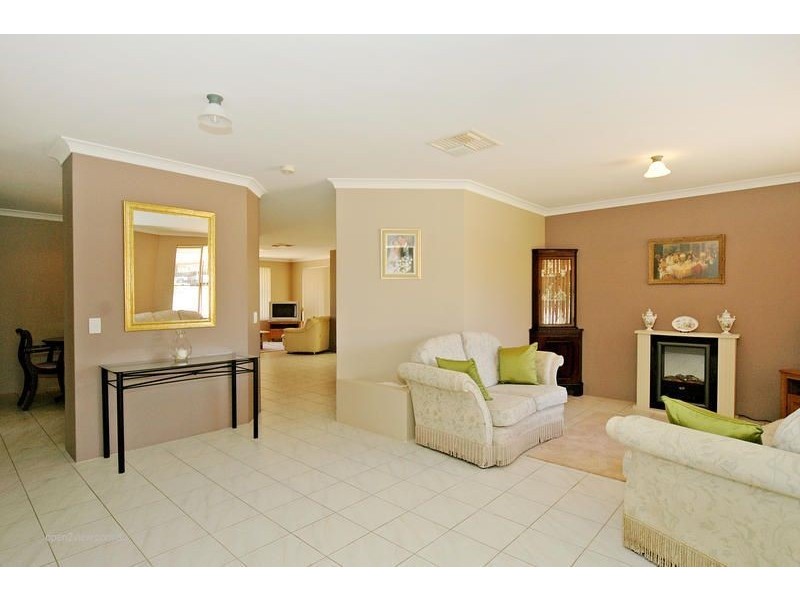 53 Fisherton Circuit, Kinross WA 6028