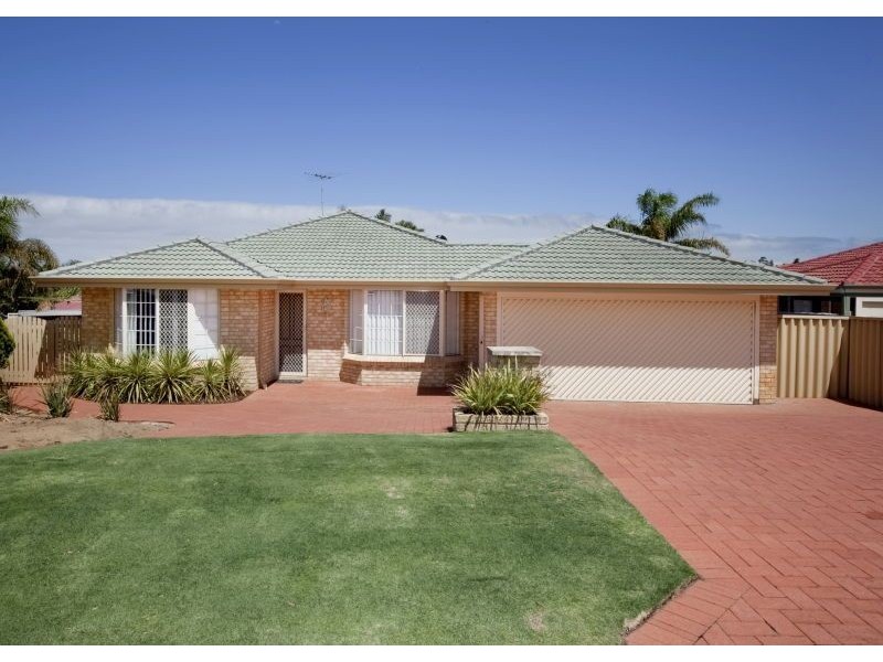 22 Fisherton Circuit, Kinross WA 6028