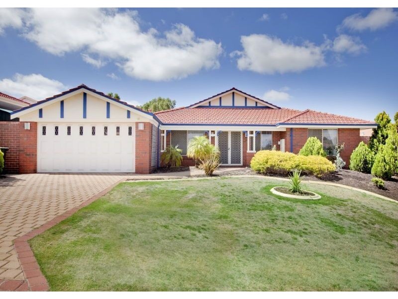 4 Glendevon Turn, Kinross WA 6028