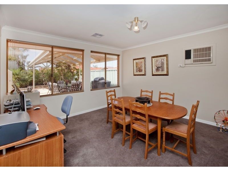 4 Glendevon Turn, Kinross WA 6028
