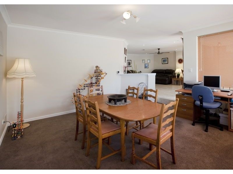 4 Glendevon Turn, Kinross WA 6028