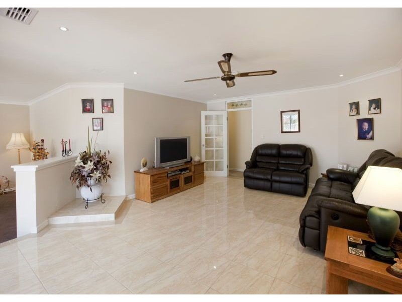 4 Glendevon Turn, Kinross WA 6028