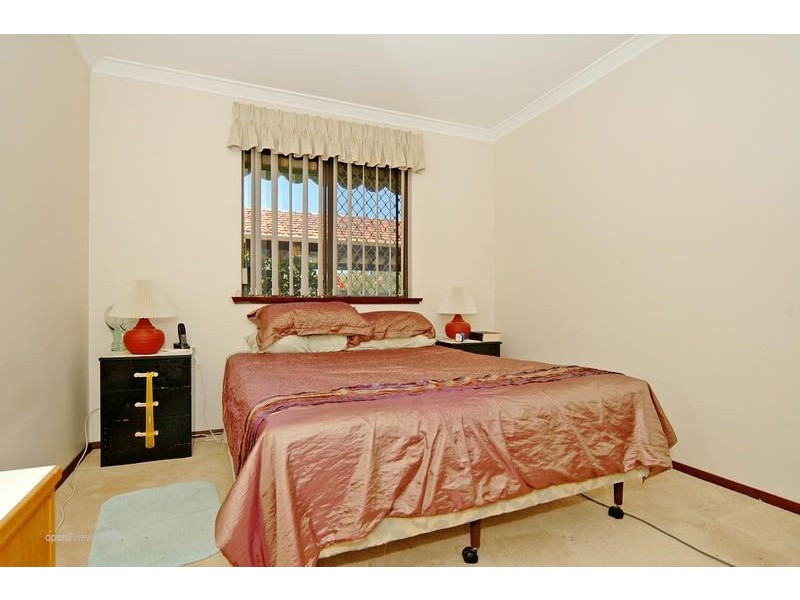 3B Charing Crescent, Marangaroo WA 6064