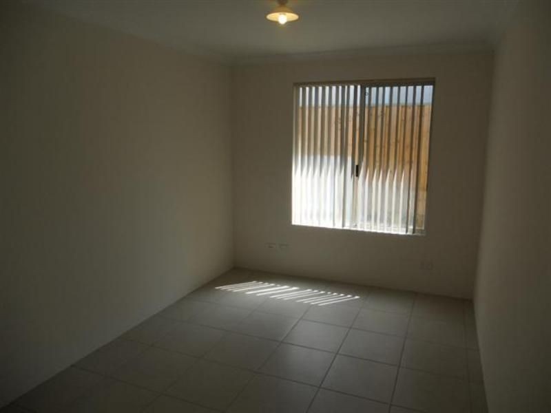 21 LINDSAY BEACH  BOULEVARD  YANC, Yanchep WA 6035