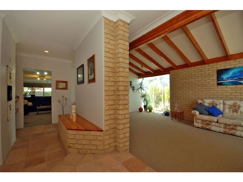 7 Quesnel Place, Joondalup WA 6027