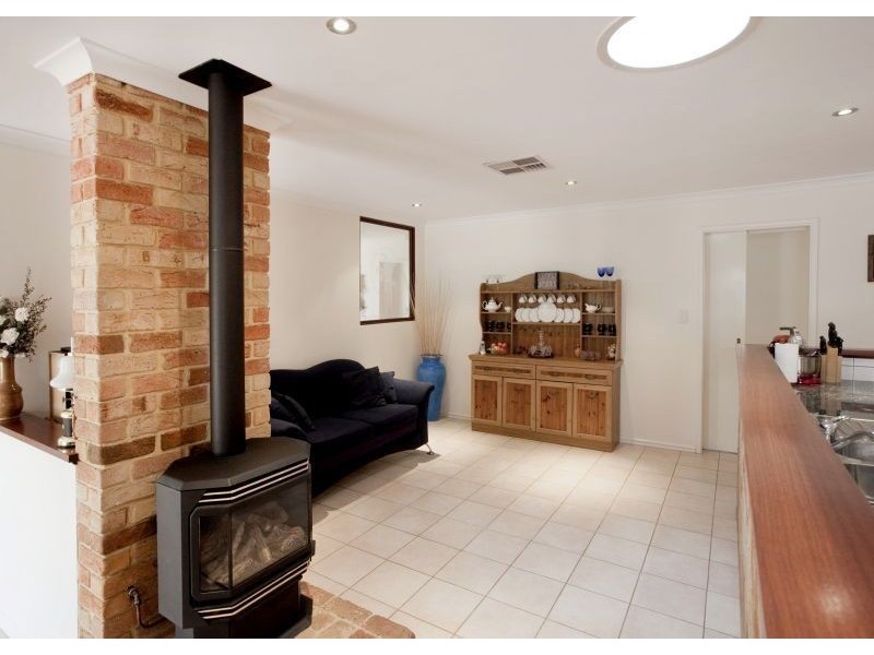 14 Congressional Crescent, Connolly WA 6027