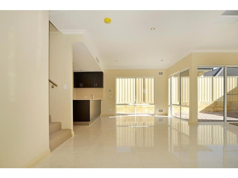 36 Cooper Street, Madeley WA 6065