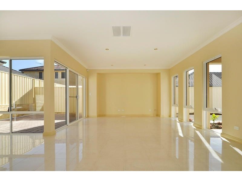 36 Cooper Street, Madeley WA 6065