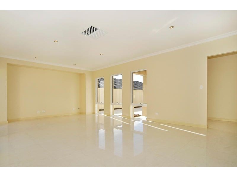 36 Cooper Street, Madeley WA 6065