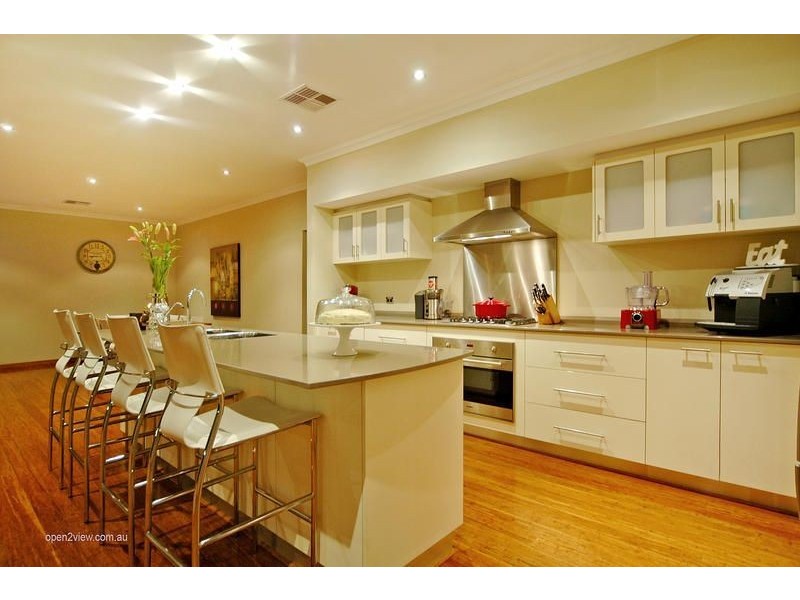 17 Leighton Gardens, Tapping WA 6065