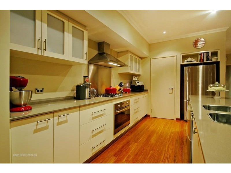 17 Leighton Gardens, Tapping WA 6065