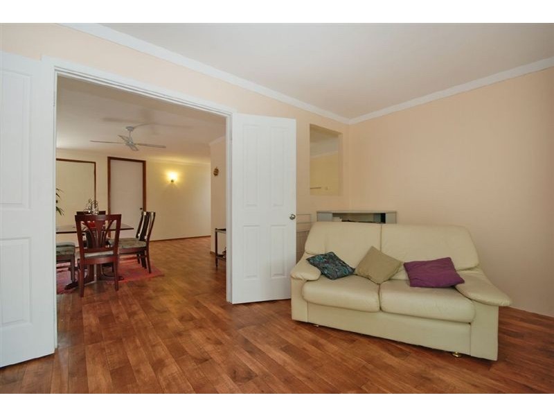 8 Currajong Crescent, Craigie WA 6025