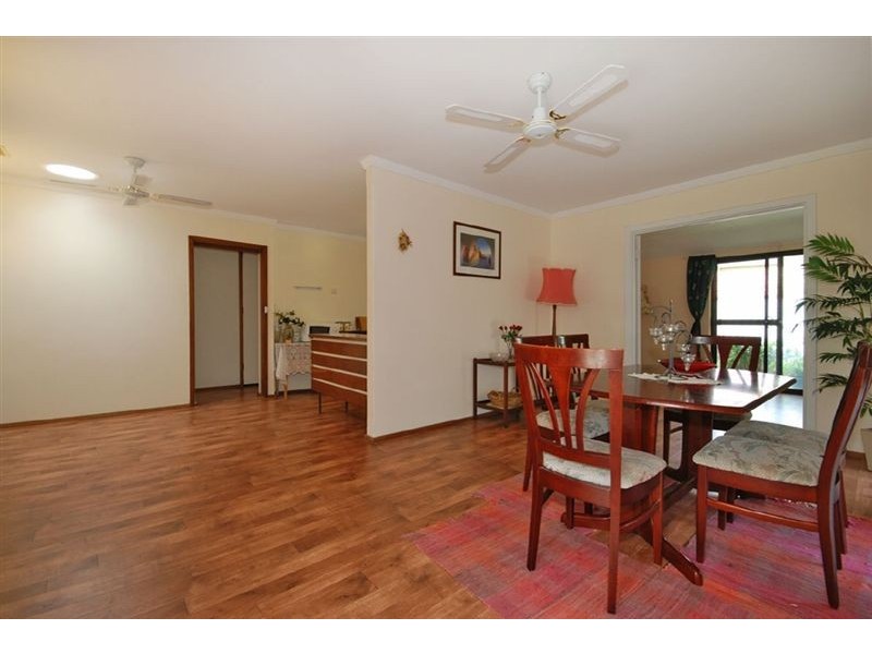 8 Currajong Crescent, Craigie WA 6025