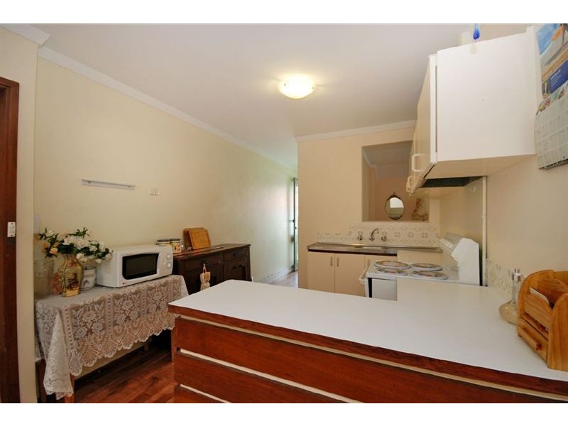 8 Currajong Crescent, Craigie WA 6025