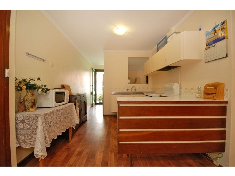 8 Currajong Crescent, Craigie WA 6025