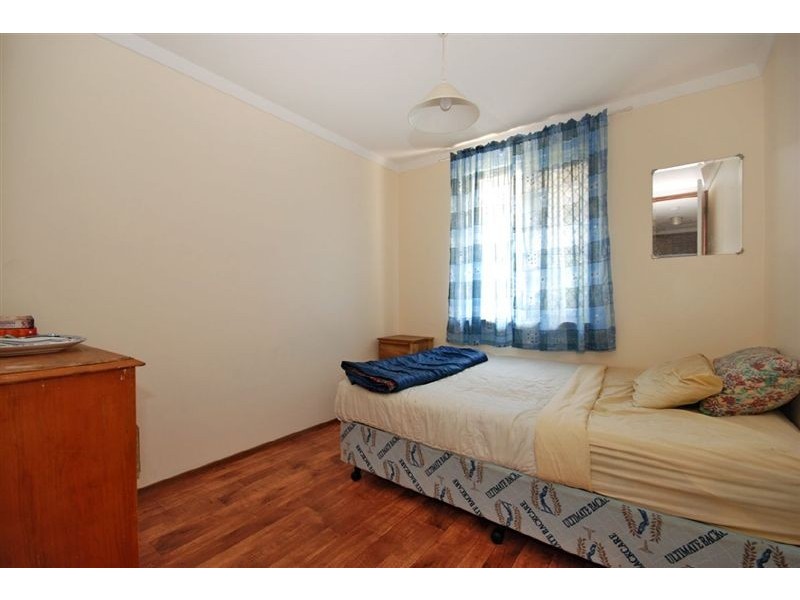 8 Currajong Crescent, Craigie WA 6025