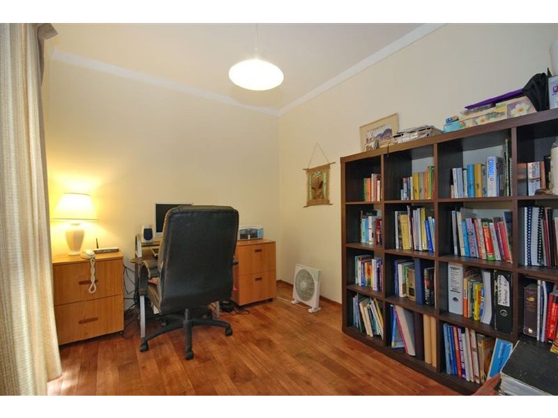 8 Currajong Crescent, Craigie WA 6025