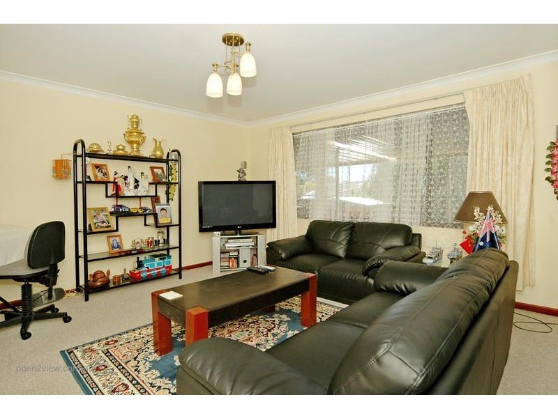 60 Gregory Avenue, Padbury WA 6025