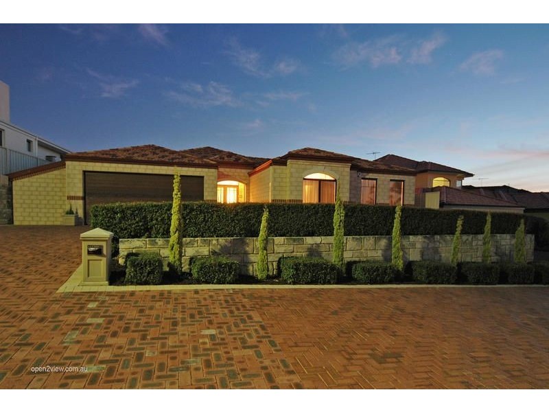 10 Meadowbrook Promenade, Currambine WA 6028