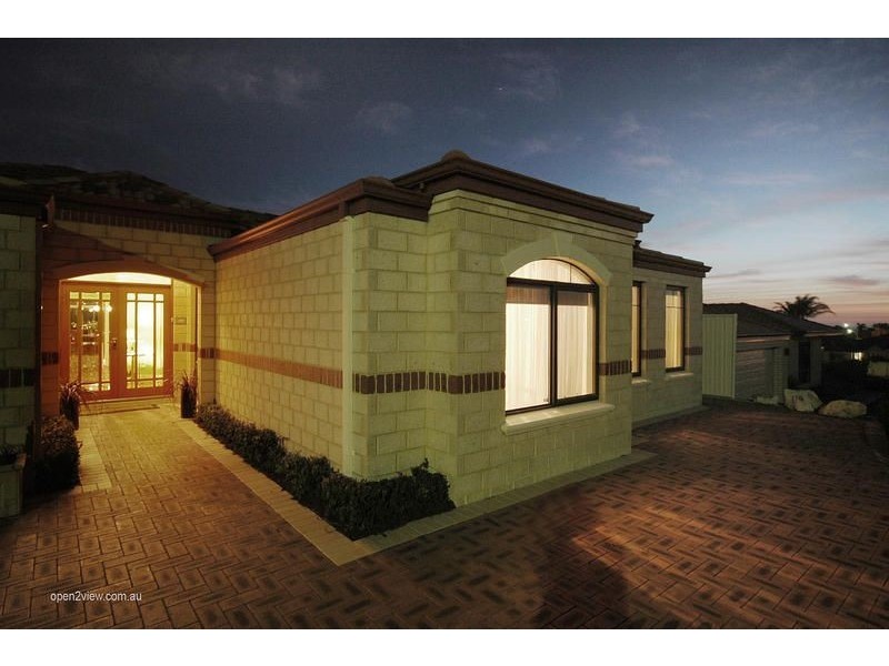 10 Meadowbrook Promenade, Currambine WA 6028