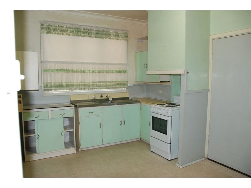 102 Ravenswood Drive, Nollamara WA 6061