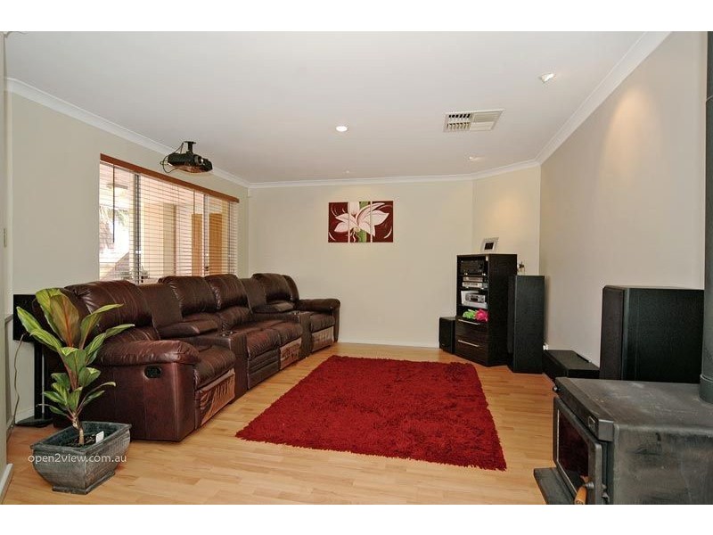 1 Lundy Court, Currambine WA 6028