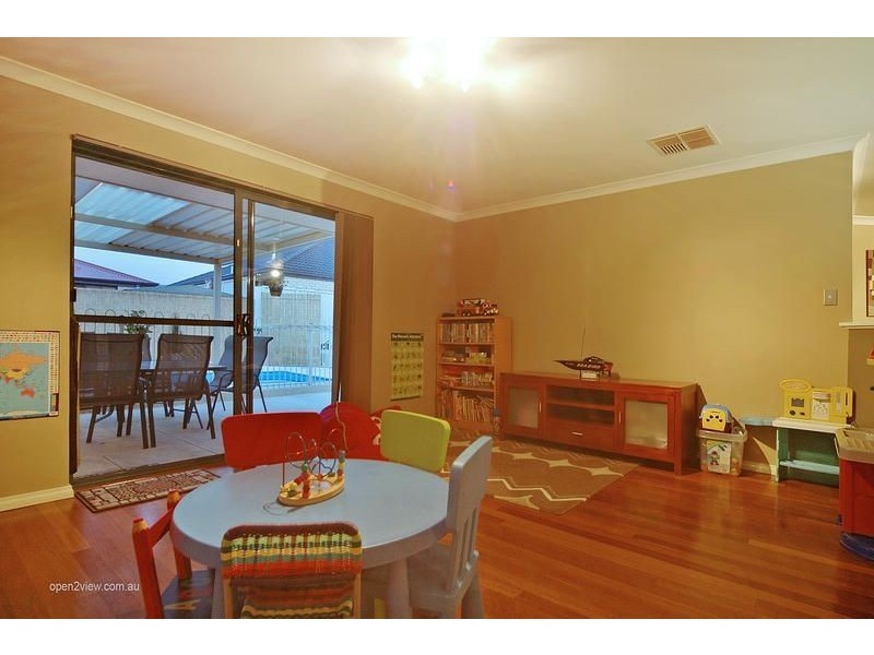 29 Waldburg Drive, Tapping WA 6065